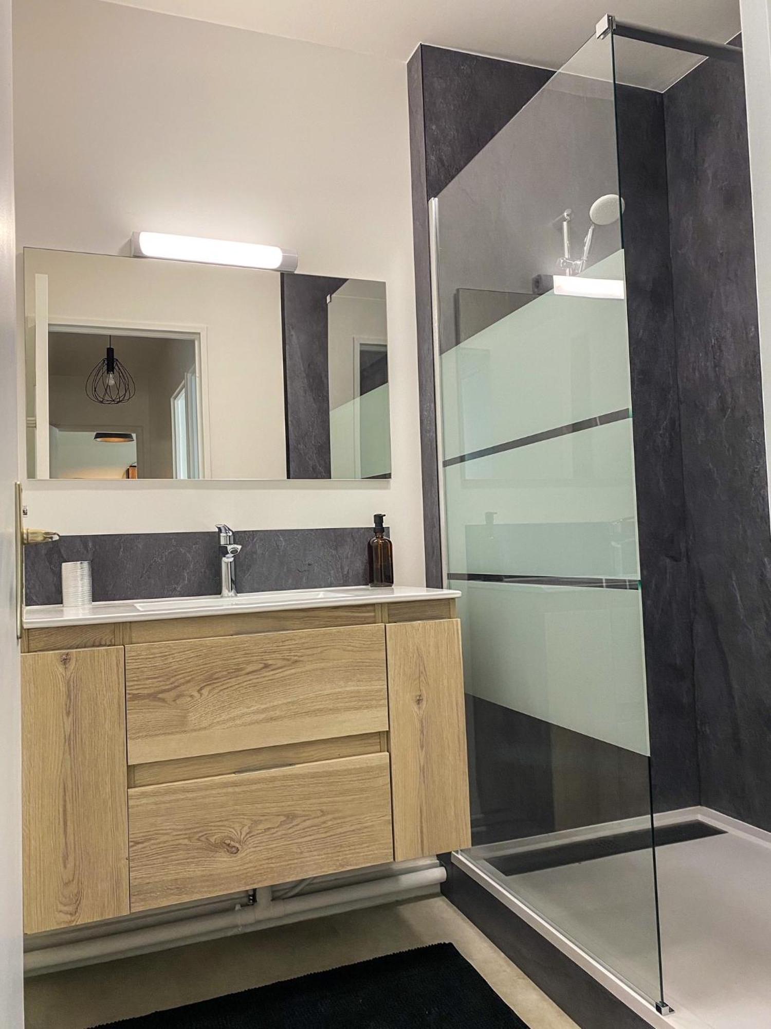 T3 Moderne Avec Balcon Terrasse Et Parking Gratuit Apartment Niort Exterior foto