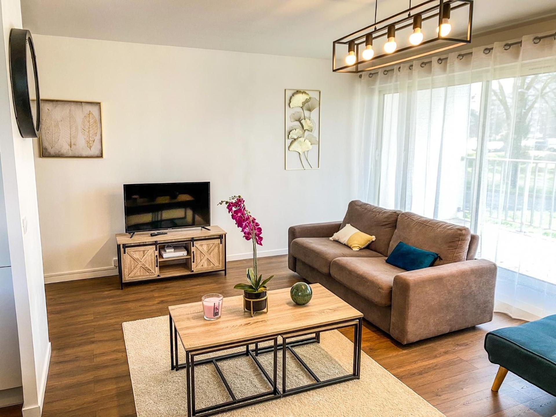 T3 Moderne Avec Balcon Terrasse Et Parking Gratuit Apartment Niort Exterior foto